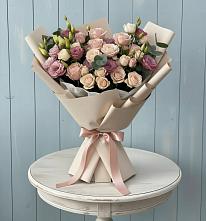 Букет цветов из:  Розы и Лизиантусы в Медведь