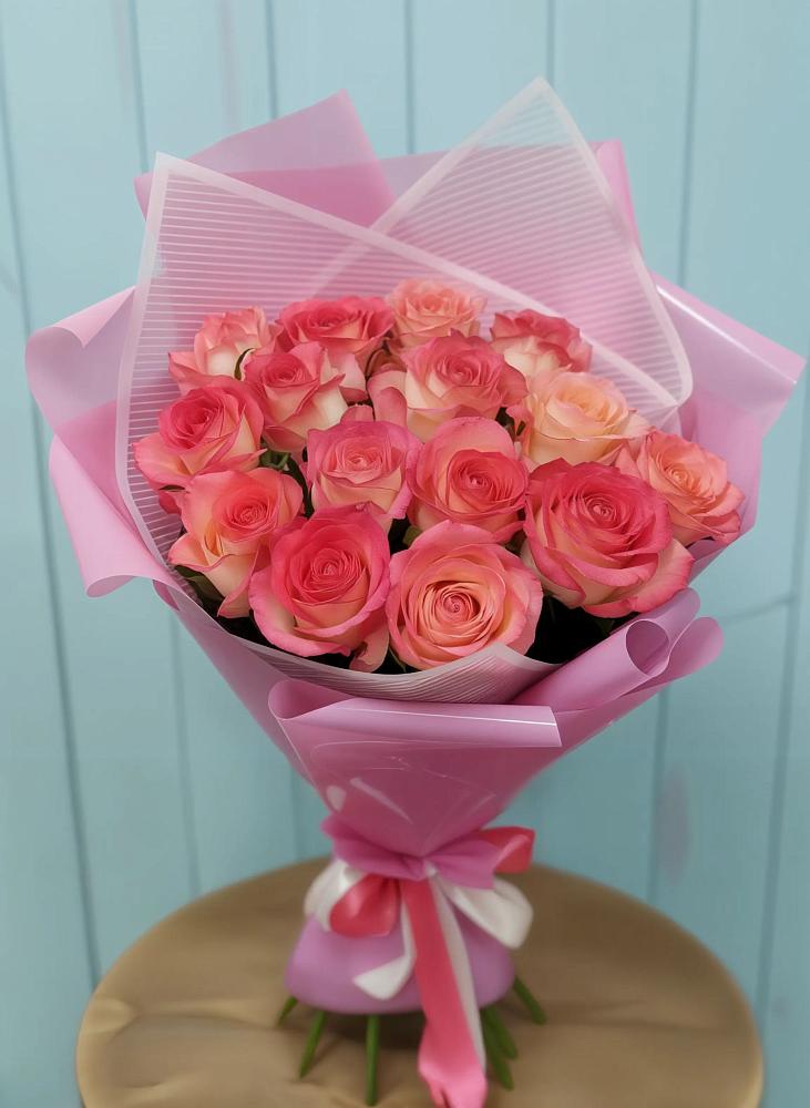 Букет 15 Розовых роз Равель в Медведь