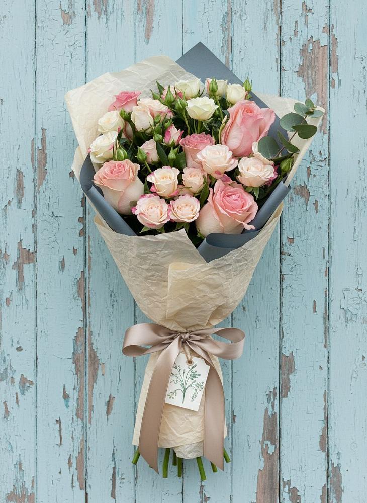 Букет цветов из: Розы в Медведь