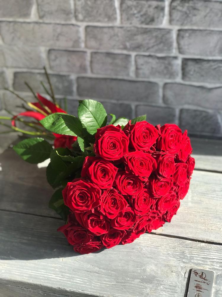 Букет Красные розы Фридом в Медведь