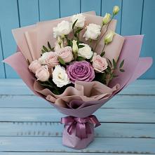 Букет цветов из:  Розы и Лизиантусы #REPLACE_PRED# Медведь