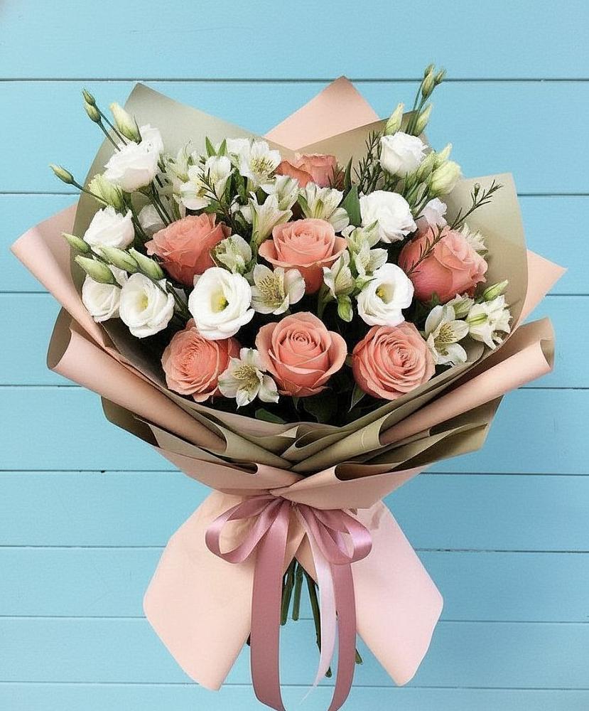 Букет цветов из: Розы, Альстромерии и Лизиантусы в Медведь