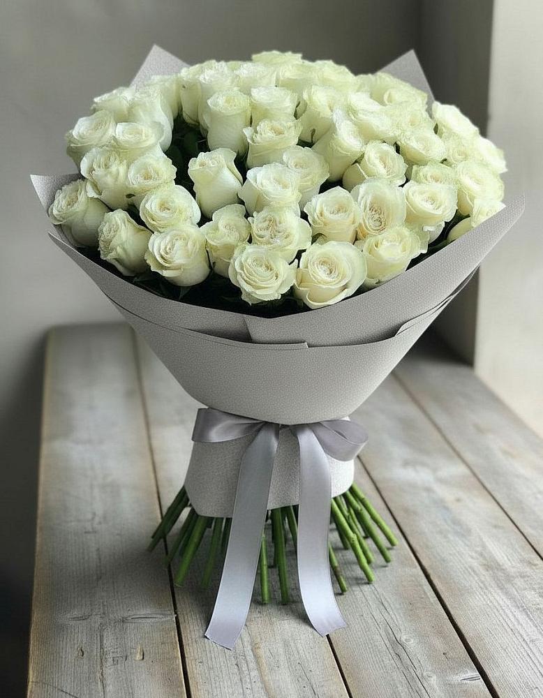 Букет 35 Белых роз в Медведь