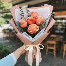 Букет цветов из:  Розы в Медведь