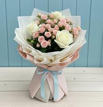 Букет цветов из:  Розы в Медведь