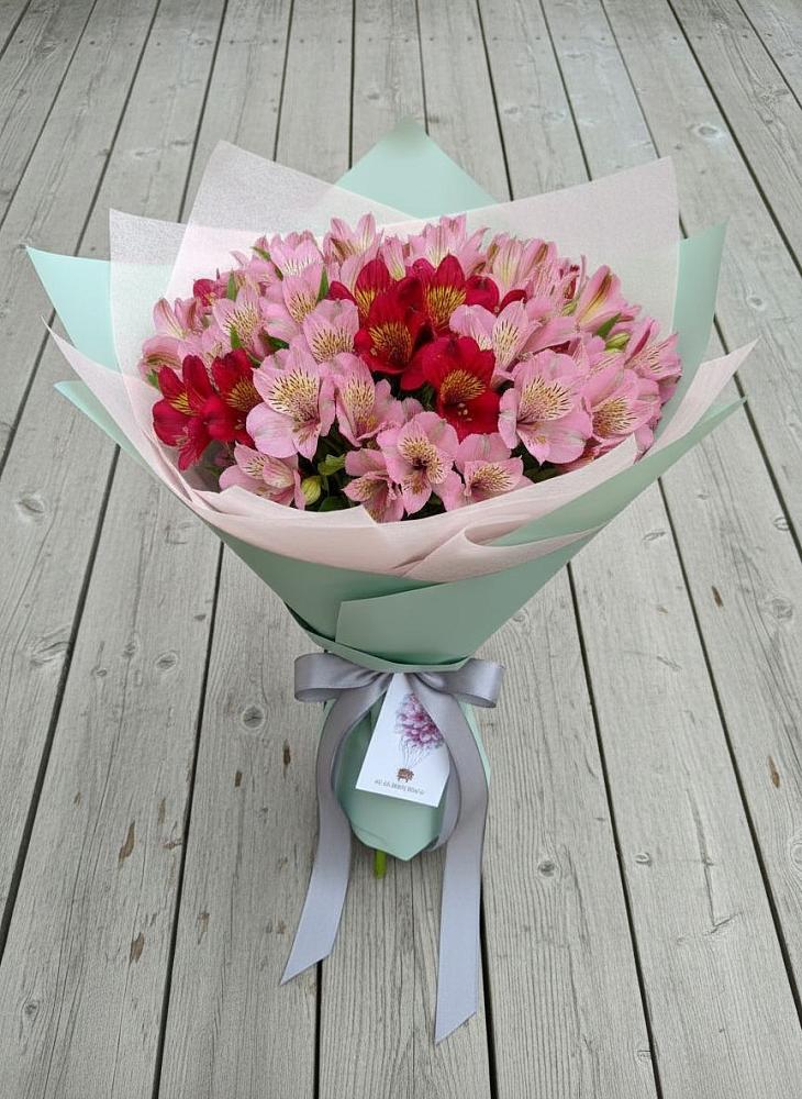 Букет цветов из: Альстромерии в Медведь