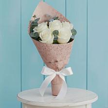 Букет цветов из:  Розы в Медведь