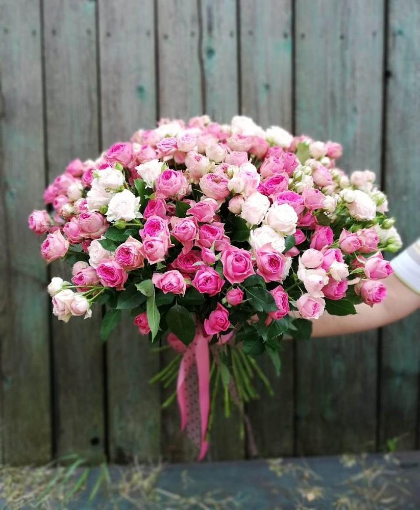 Букет Розовые кустовые розы Натали и Лав Лидия в Медведь