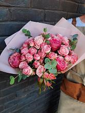 Букет розы в пальмах в Медведь Букет цветов из: Розы в Медведь