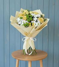 Букет цветов из:  Хризантемы и Розы в Медведь