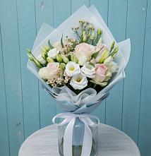 Букет цветов из:  Розы и Лизиантусы в Медведь