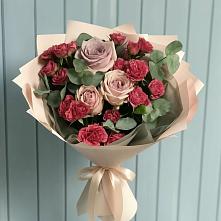 Букет цветов из:  Гвоздики и Розы в Медведь