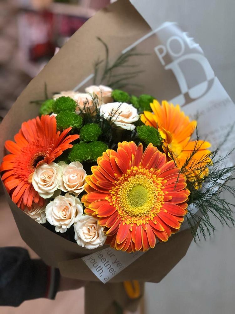 Букет цветов из: Герберы, Хризантемы и Розы в Медведь