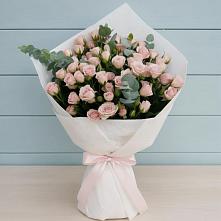 Букет цветов из:  Розы в Медведь