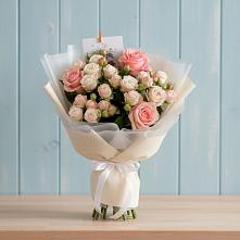 Букет цветов из:  Розы в Медведь